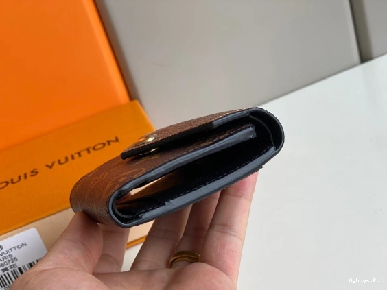 ZOÉ WALLET VUITTON LOUIS 1228